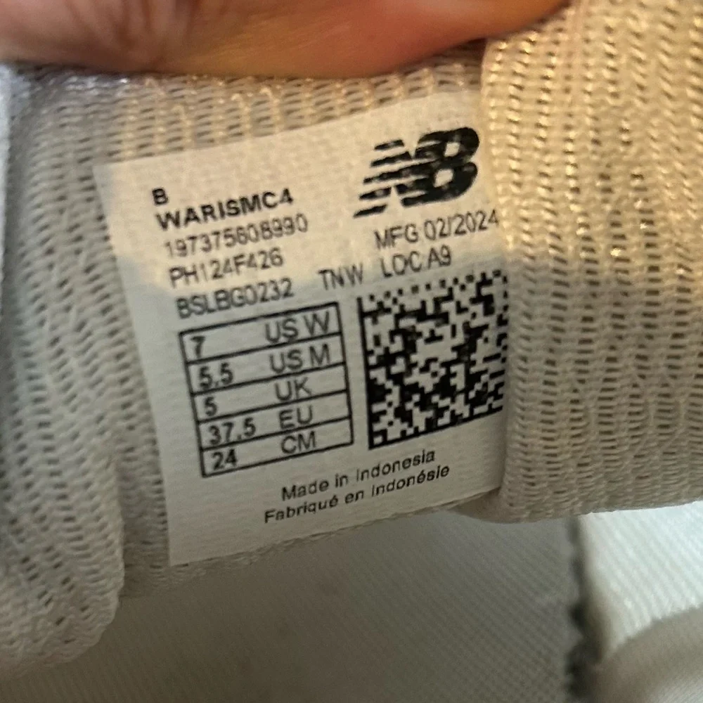 New Balance Women's Fresh Foam Arishi V4 Running Shoe SZ 7 - Picture 10 of 10